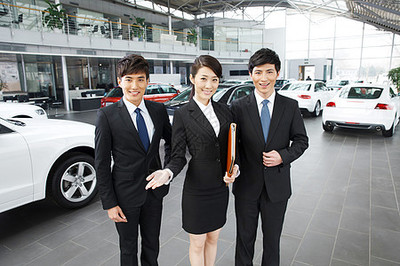 專業(yè)服務(wù)，多元價(jià)值 酒店門(mén)童與汽車銷售的核心素養(yǎng)